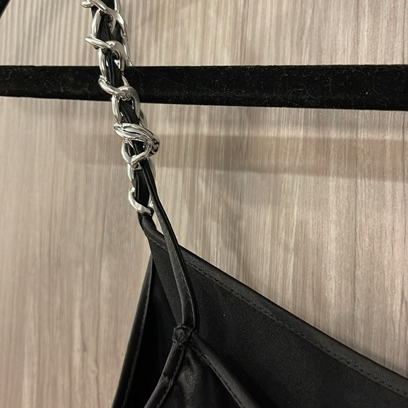 HUGO
Black stain Cermila Tank Top Size XS - Picture 9 of 12